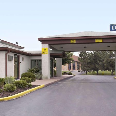 Days Inn By Wyndham Plainfield Esterno foto